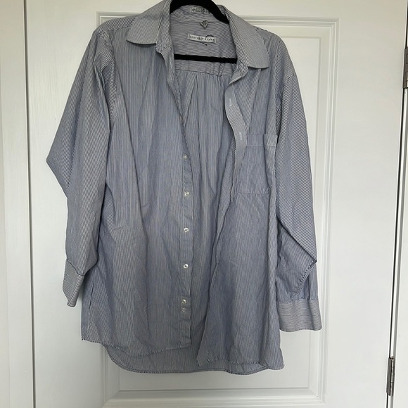 Men’s blue pinstriped button down‎ shirt size - Picture 1 of 2